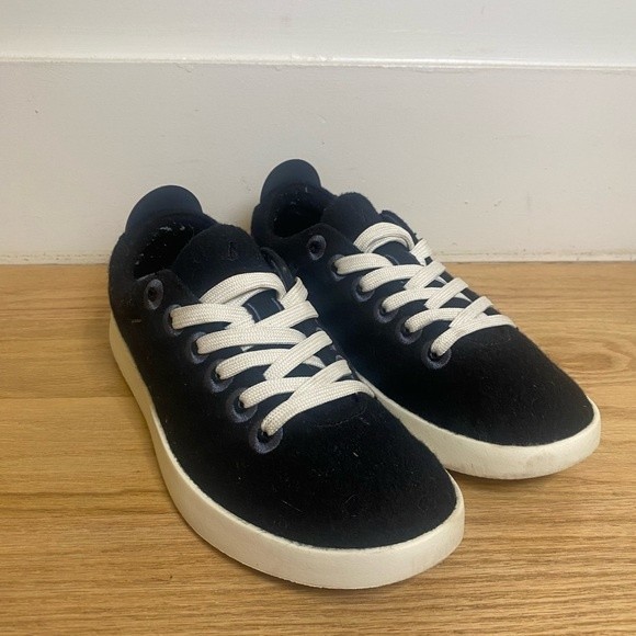 Allbirds Wool Pipers Shoes - Picture 2 of 9